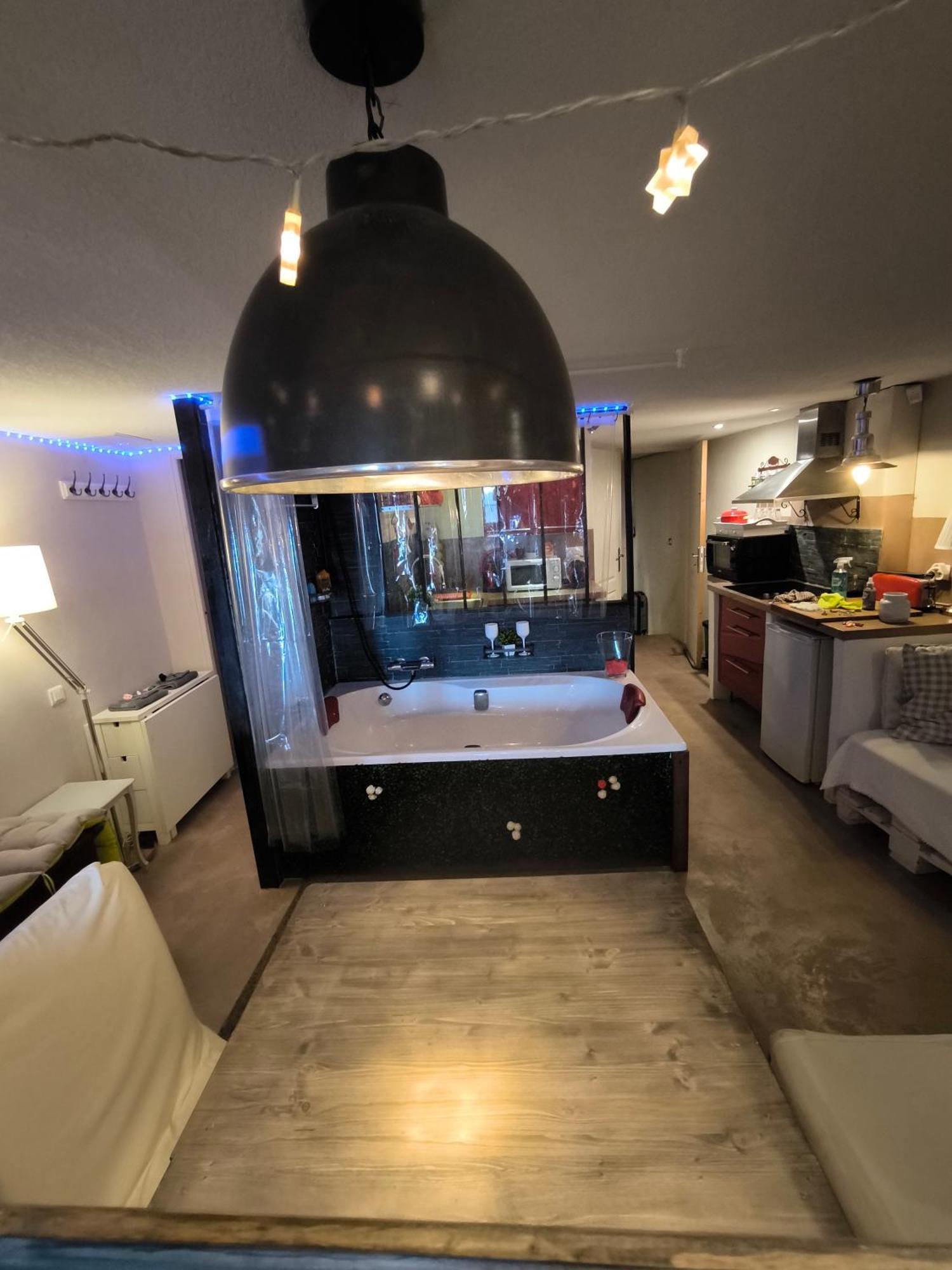 Love-Room Discret 40 M2 Bormes Les Mimosas Village Avec Terrasse Exterior foto